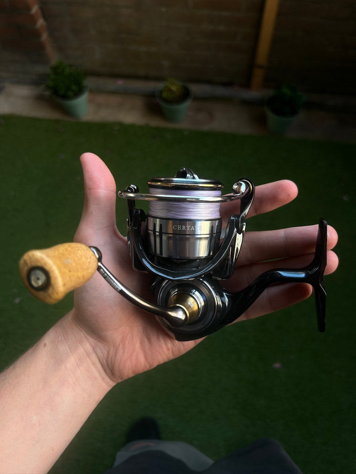 Daiwa certate 2500+slp work custom pieces, Ophalen of Verzenden, Zo goed als nieuw, Molen