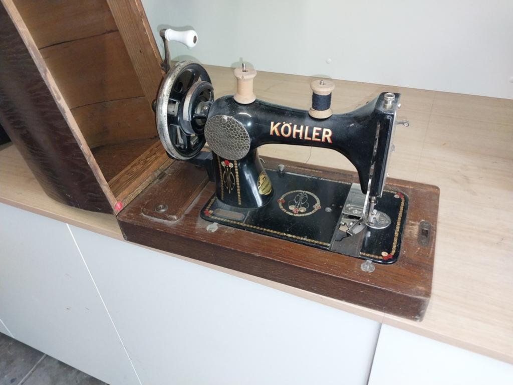 oud naaimachine, Ophalen