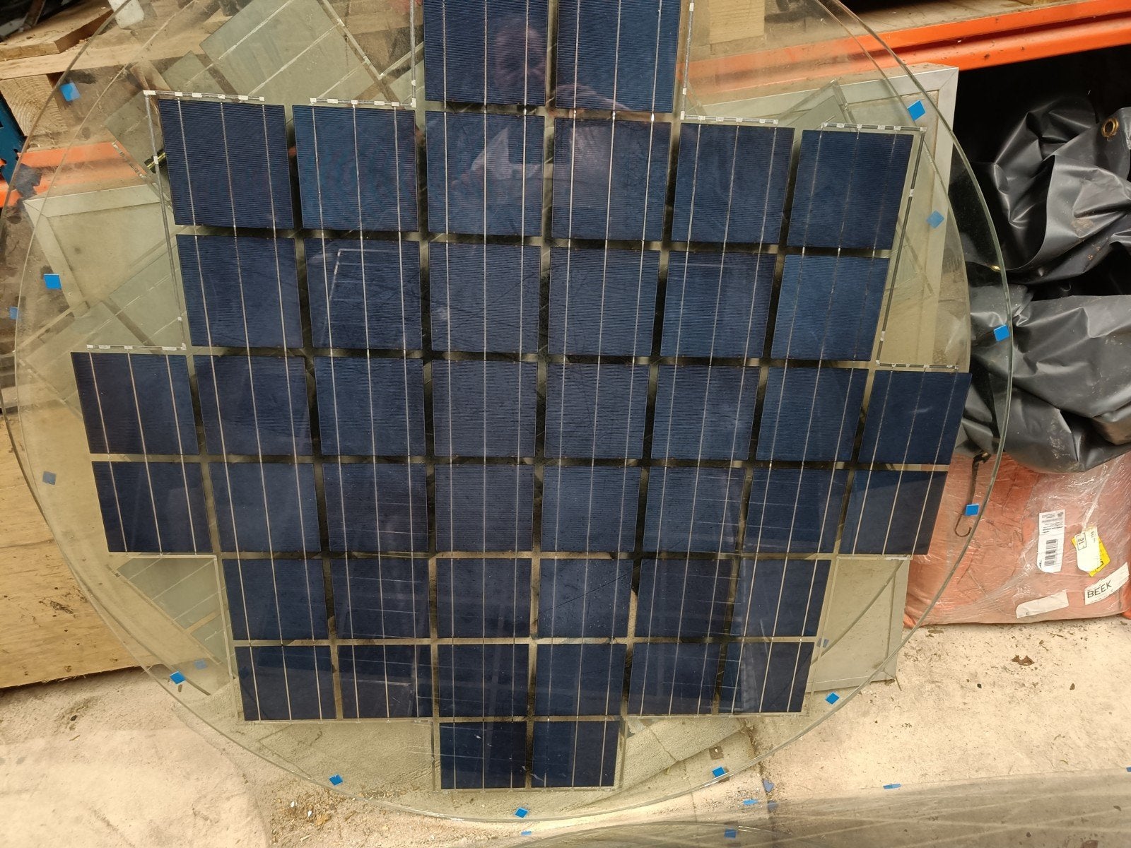 3 st Ronde zonnepanelen a. 330Wp - Uniek design, Doe-het-zelf en Verbouw, Overige Doe-het-zelf en Verbouw, Ophalen, Gebruikt