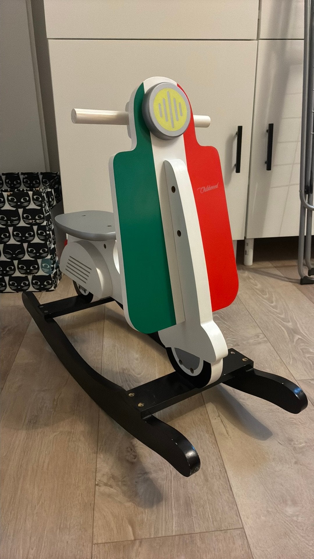 Schommel Italiaanse scooter Childwood, Ophalen, Zo goed als nieuw