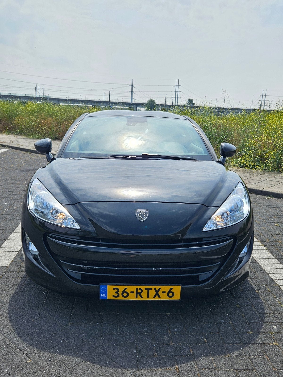 Sportieve Peugeot RCZ 2011 200PK, Voorwielaandrijving, 1272 kg, Zwart, 4 cilinders