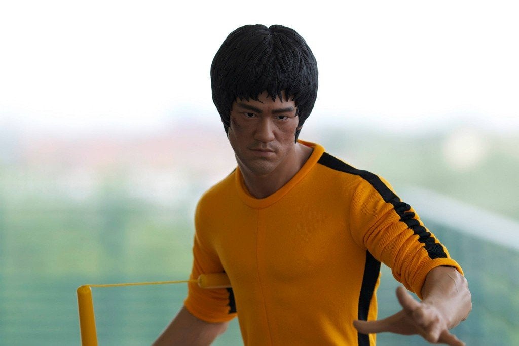 Blitzway Bruce Lee Game of Death 40th Anniversary statue 1:3, Ophalen of Verzenden, Zo goed als nieuw, Film, Beeldje, Replica of Model