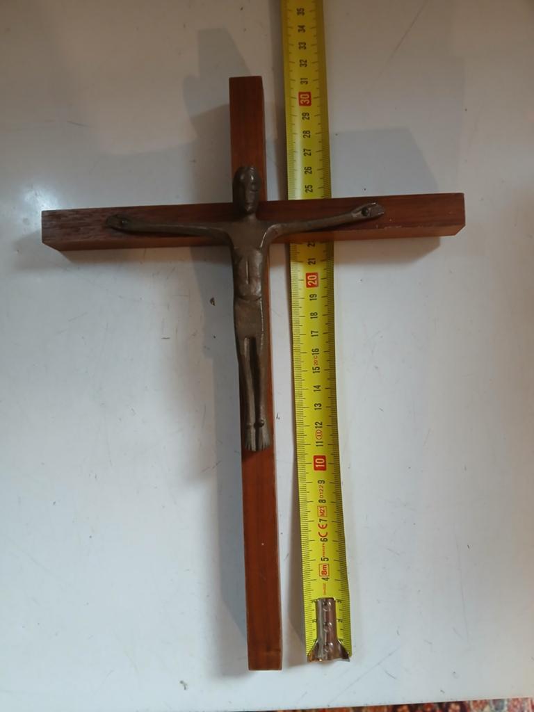Vintage houten kruisbeeld met metalen corpus, Ophalen of Verzenden