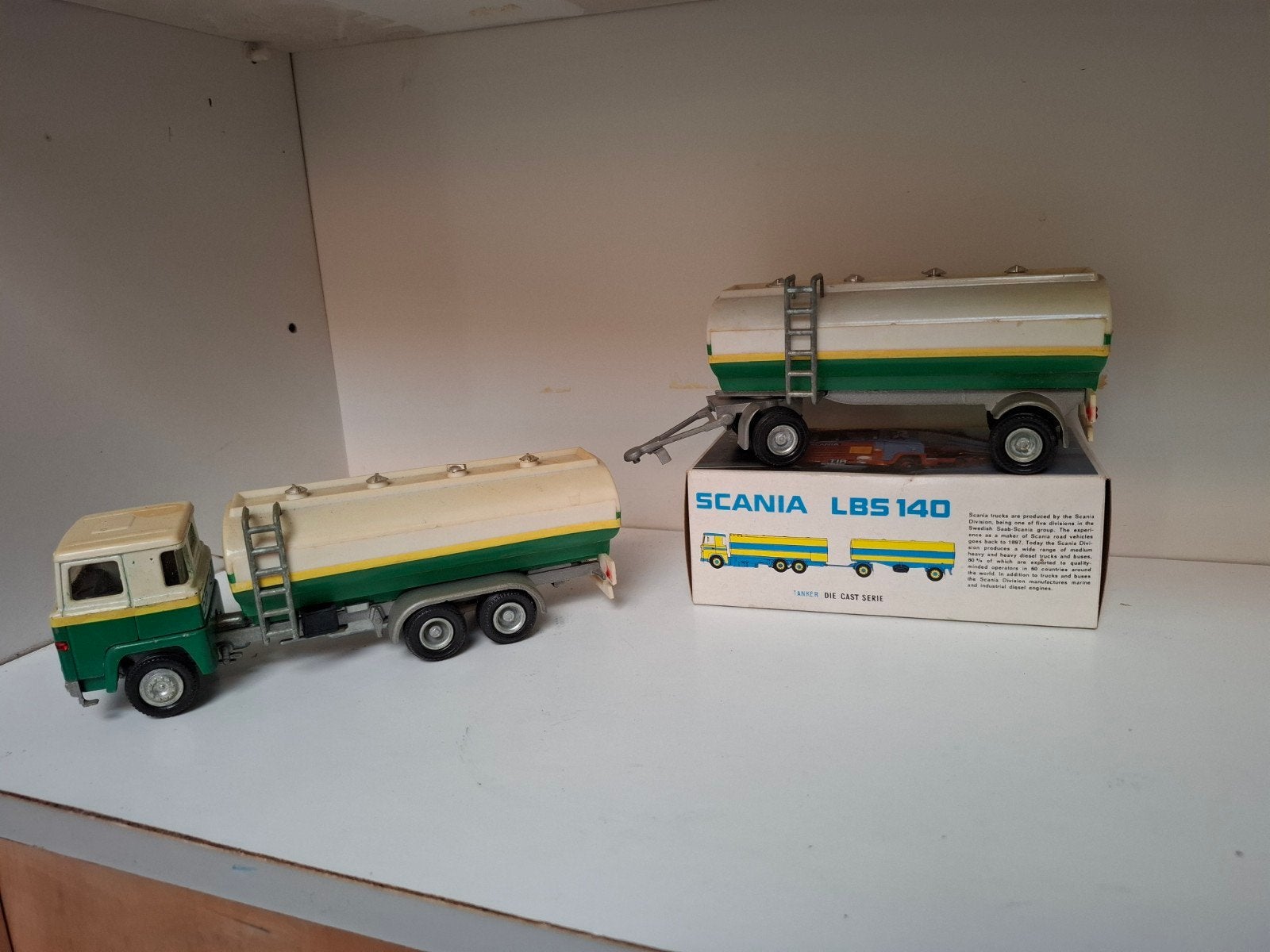Scania LBS 140 Tanker Die Cast Serie model vrachtwagen, Ophalen of Verzenden, Gebruikt, Overige merken