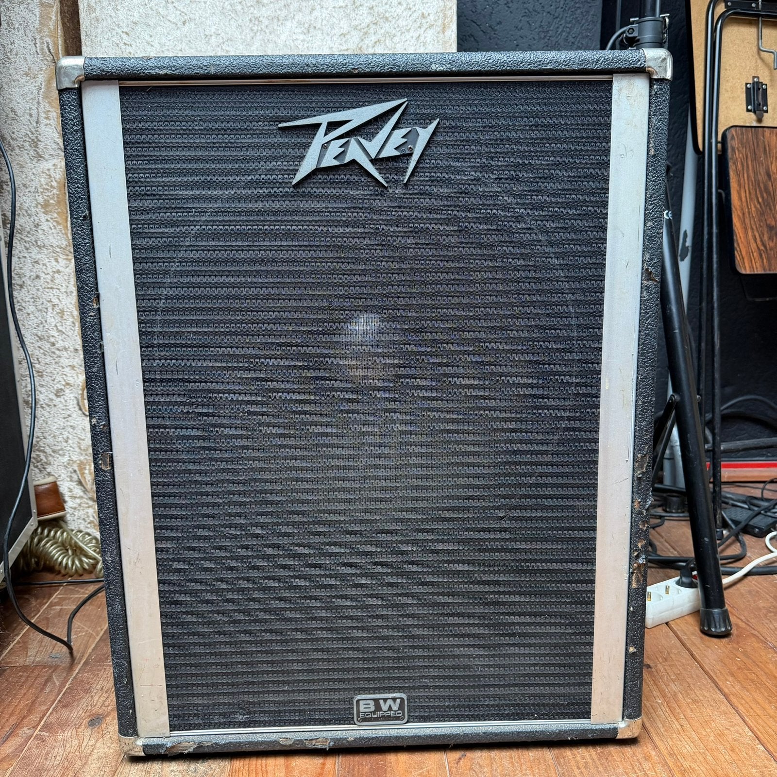 Vintage bascabinet Peavey 118D Black Widow speaker, Muziek en Instrumenten, Versterkers | Bas en Gitaar, Ophalen, Gebruikt, Basgitaar