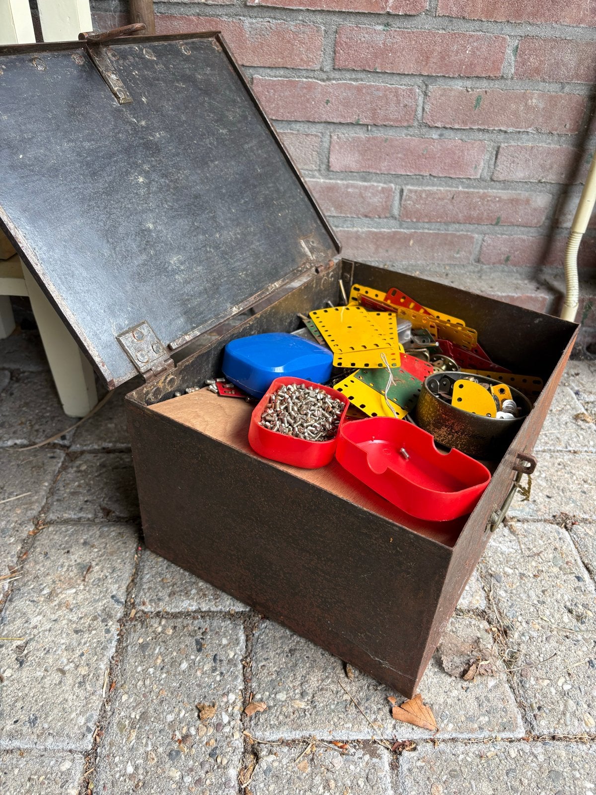 Vintage Temsi set in metalen kist met onderdelen, Ophalen, Gebruikt, Overige thema's, Meerkleurig