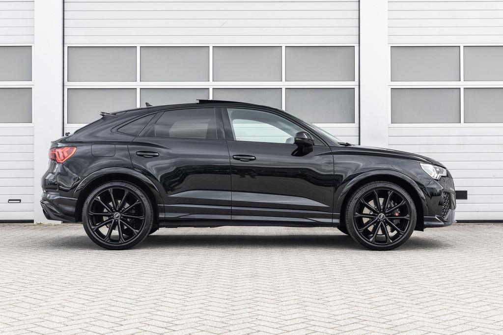 Audi RS Q3 Sportback 2.5 TFSI 400pk quattro | Panoramadak |, Auto's, Audi, Automaat, Gebruikt, 1675 kg, Zwart