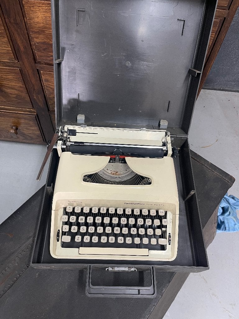 Vintage Remington Ten Forty typemachine met koffer, Ophalen