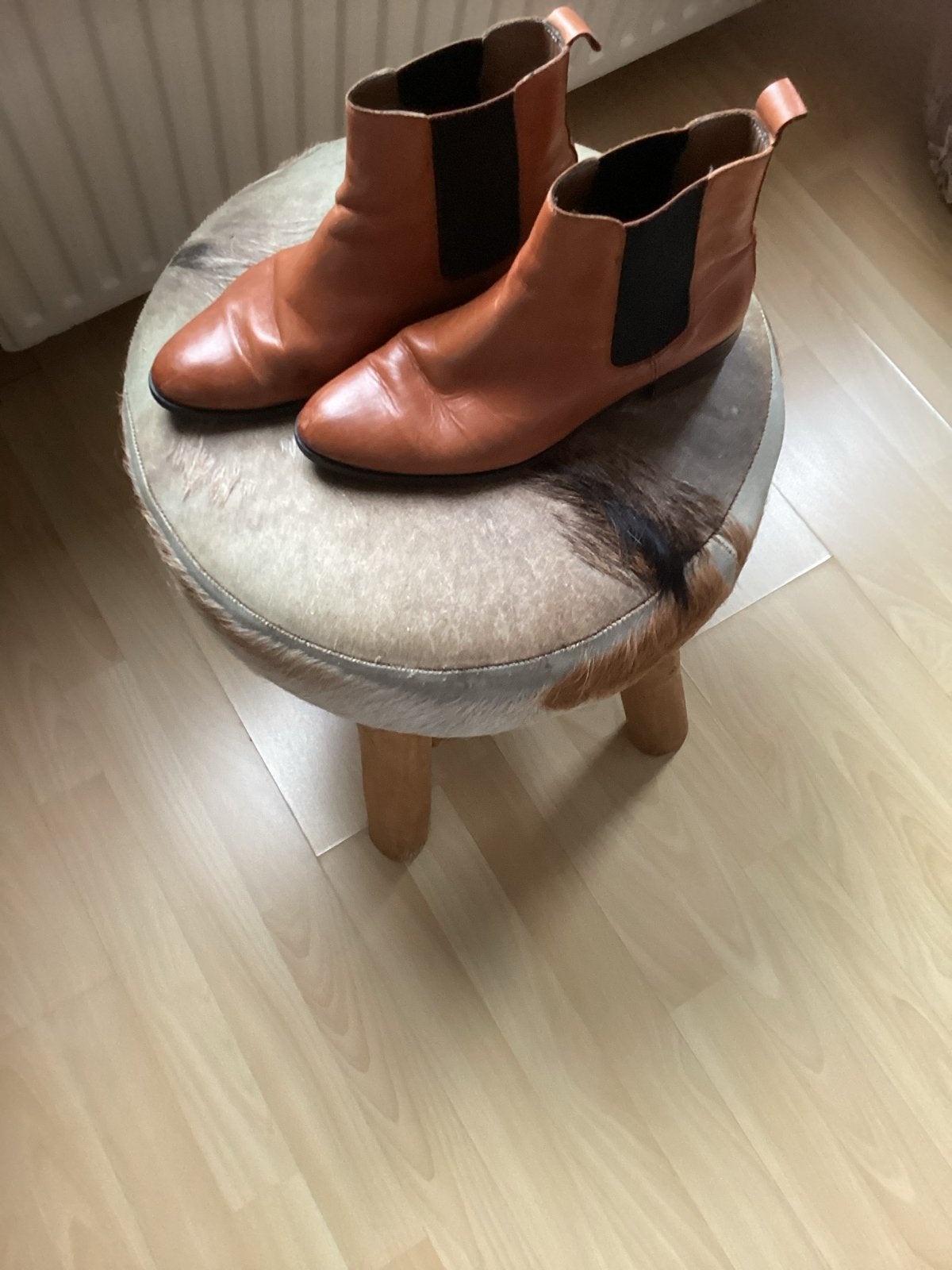 Pertini leren enkellaarsjes maat 38 - Tijdloos en stijlvol, Kleding | Dames, Bruin, Lage of Enkellaarzen, Ophalen of Verzenden