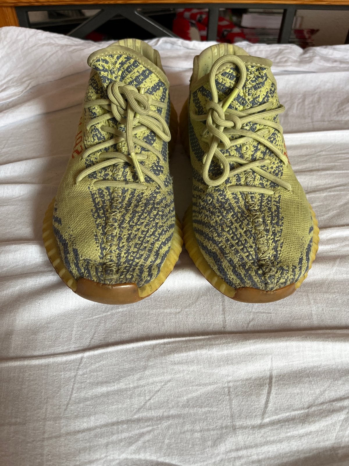 Adidas Yeezy Boost 350 V2 Semi Frozen Yellow, Ophalen of Verzenden, Gedragen, Geel, Sneakers of Gympen
