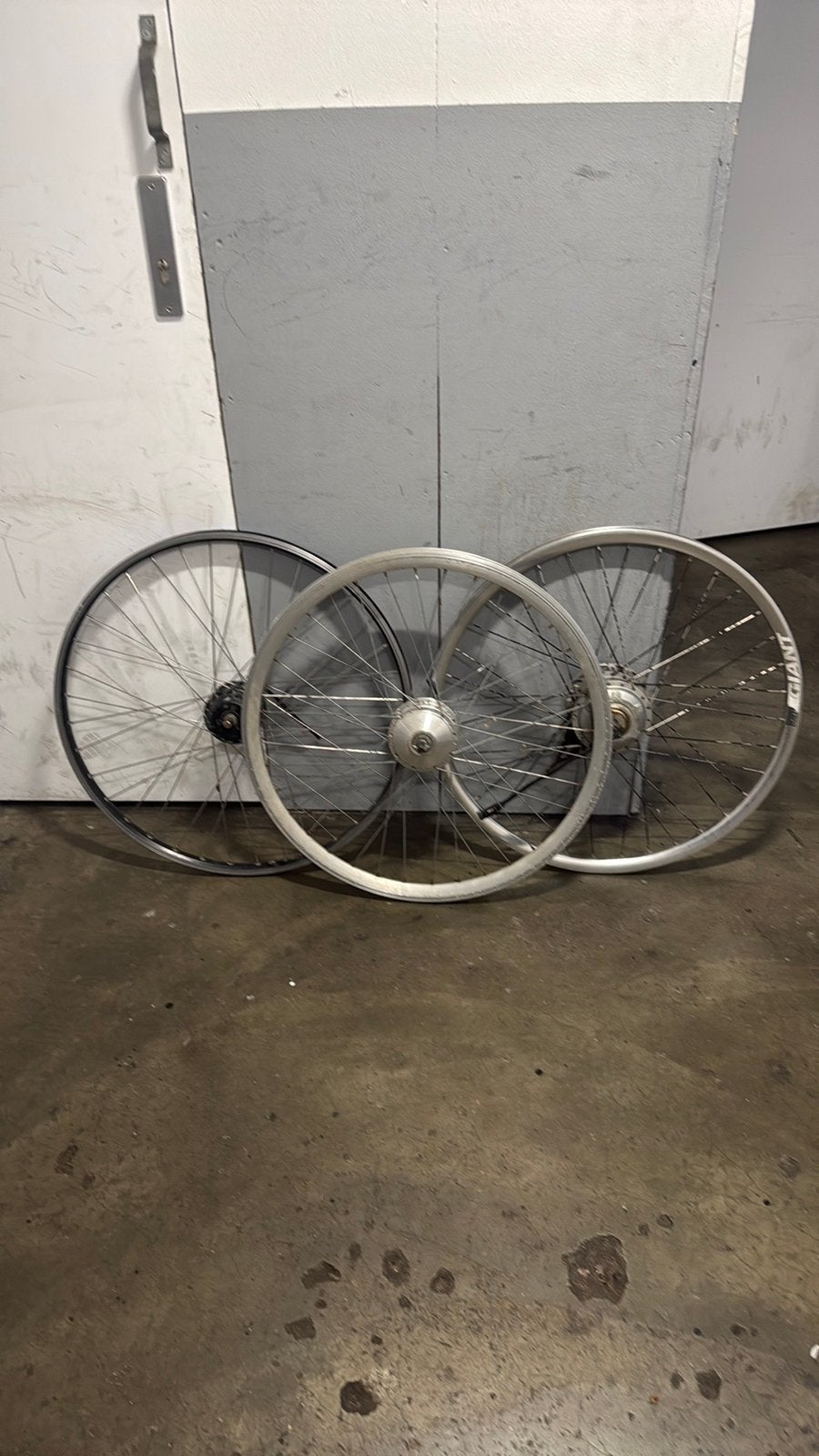 3 stuks E bike voorwielen 28 inch, Gebruikt, Aluminium, Ophalen, Elektrische fiets