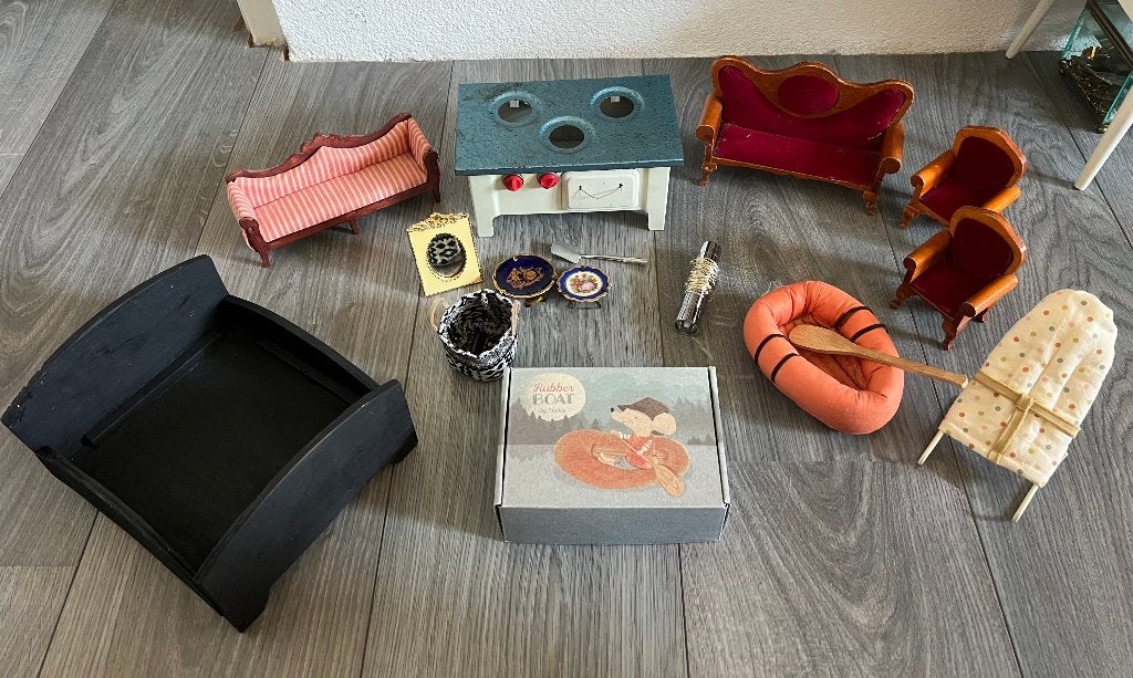 Maileg wipstoel rubberbootje mandje bank keuken bed stoelen, Ophalen of Verzenden, Zo goed als nieuw, Poppenhuis