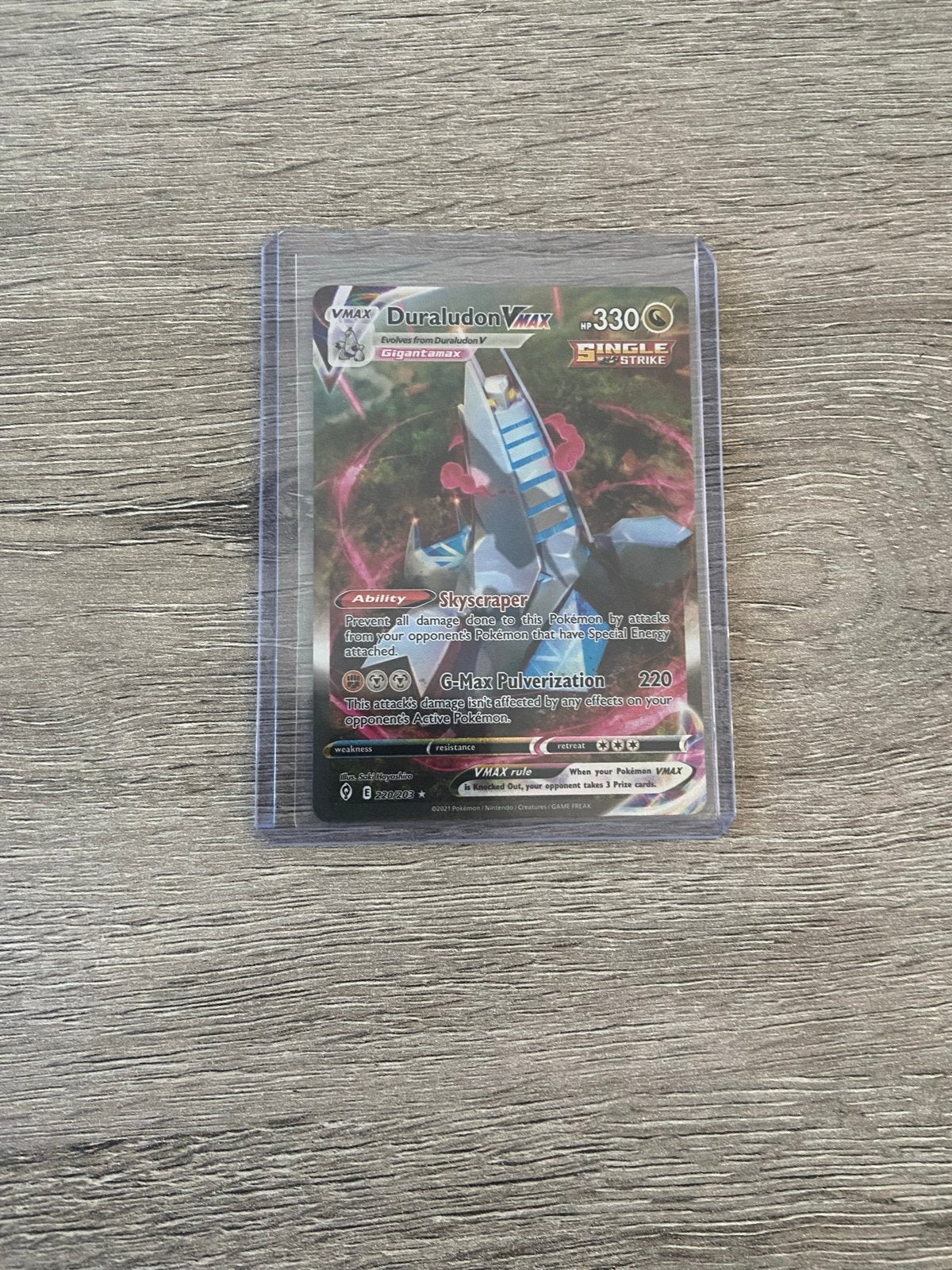 Pokémon Kaart Duraludon VMAX 220/203 Single Strike, Ophalen of Verzenden, Zo goed als nieuw, Losse kaart
