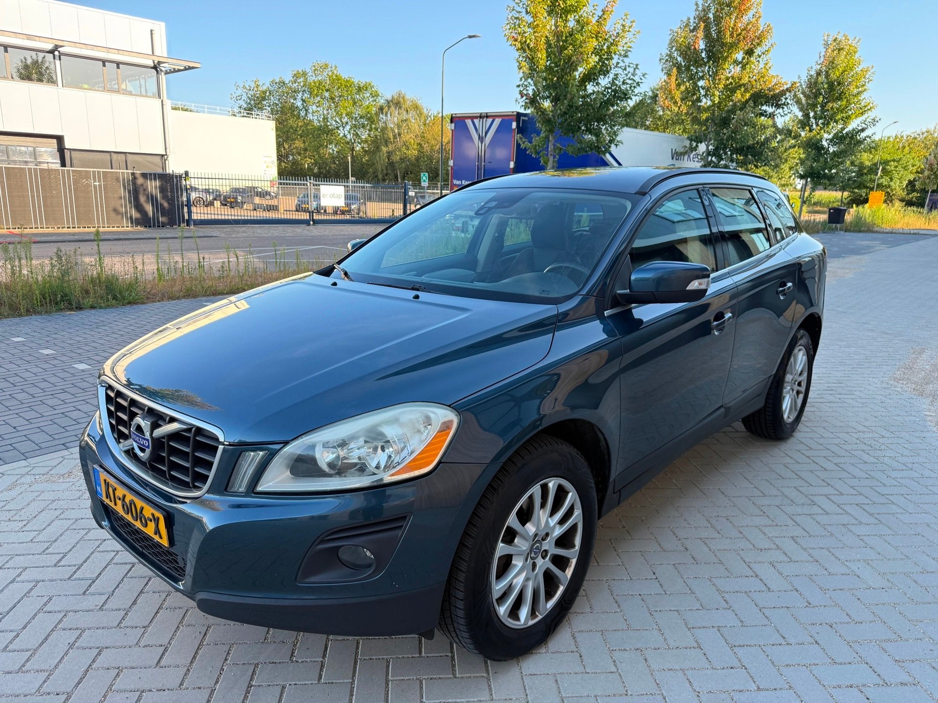 Volvo XC60 2.4D AWD 4X4 (bj 2009) AUTOMAAT|CAMERA|NAVI|CLIMA, Auto's, Volvo, Automaat, 1716 kg, Stof, Gebruikt