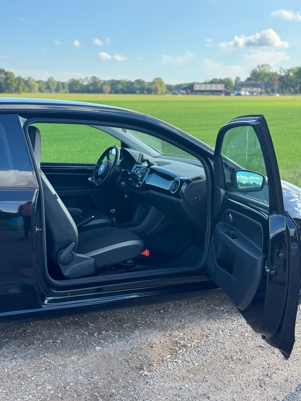Foto 9 van Volkswagen up! 1.0 55KW AUT 2013 Zwart