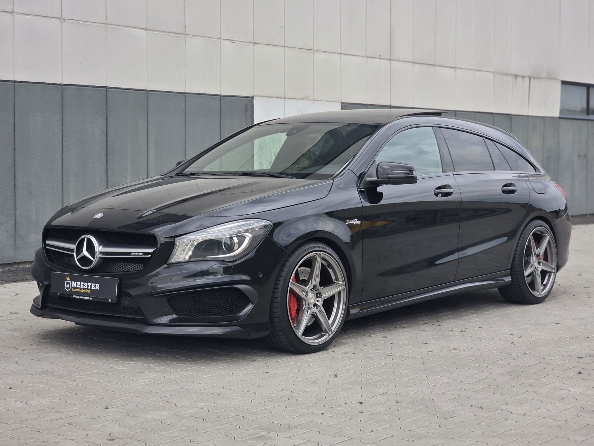 Mercedes-Benz CLA-klasse AMG 45|PANODAK|RECARO|PERFORM., Automaat, Gebruikt, Zwart, 4 cilinders