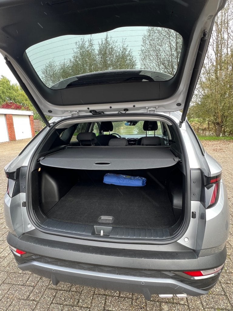 Foto 12 van Hyundai Tucson 1.6 T-gdi HEV 230pk Aut. 2022 Grijs