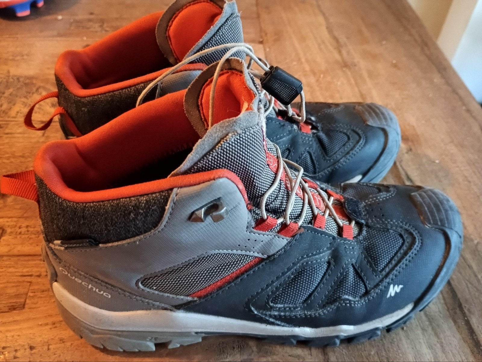 Bergschoenen Quechua maat 36, Sport en Fitness, Ophalen of Verzenden, Zo goed als nieuw, Schoenen