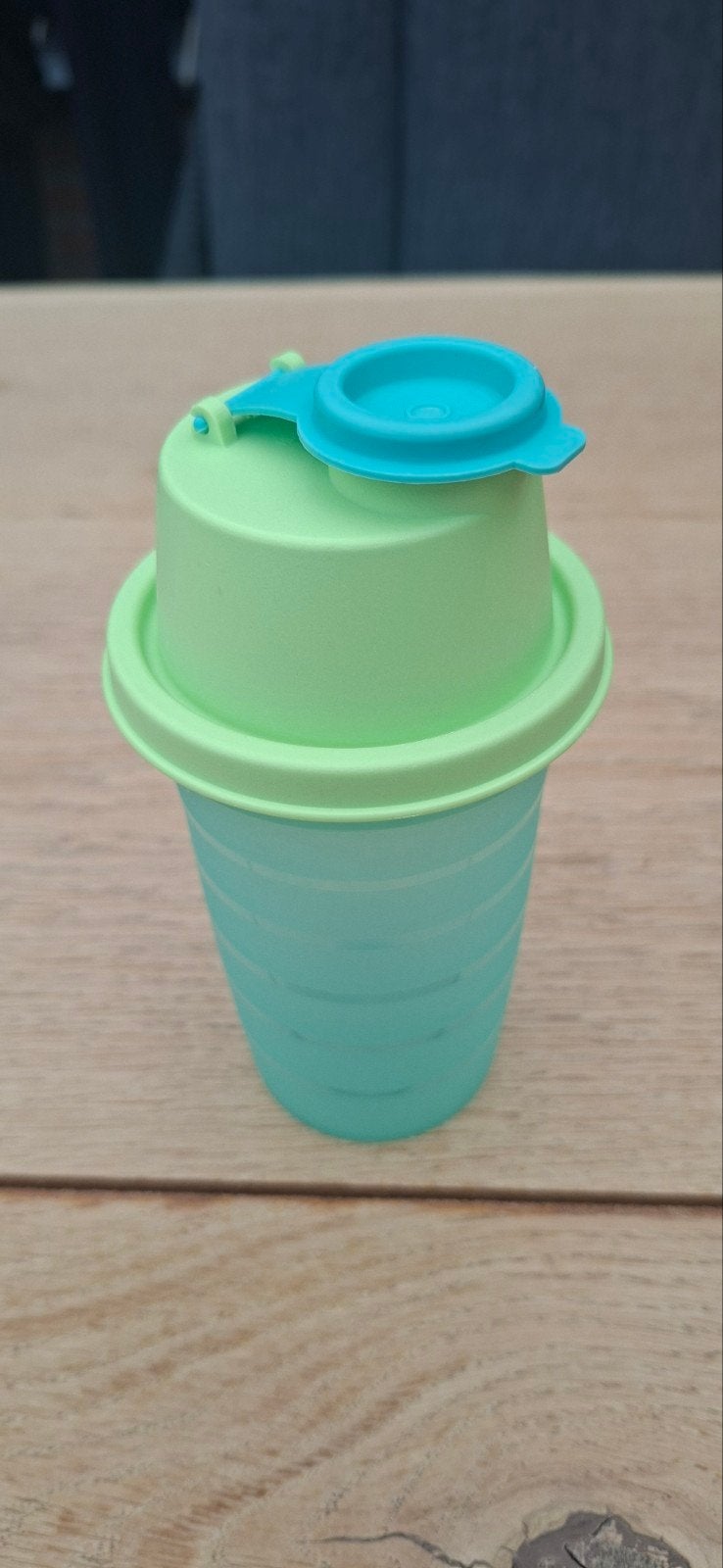Tupperware strooibus 300 ml - Handig en compact, Met deksel, 300 ml, Ophalen of Verzenden, Zo goed als nieuw