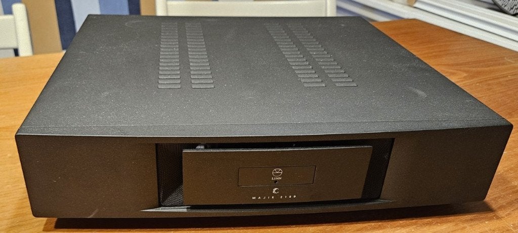 Linn Majik 2100 Eindversterker, Audio, Tv en Foto, Ophalen of Verzenden, Zo goed als nieuw, 120 watt of meer, Overige merken