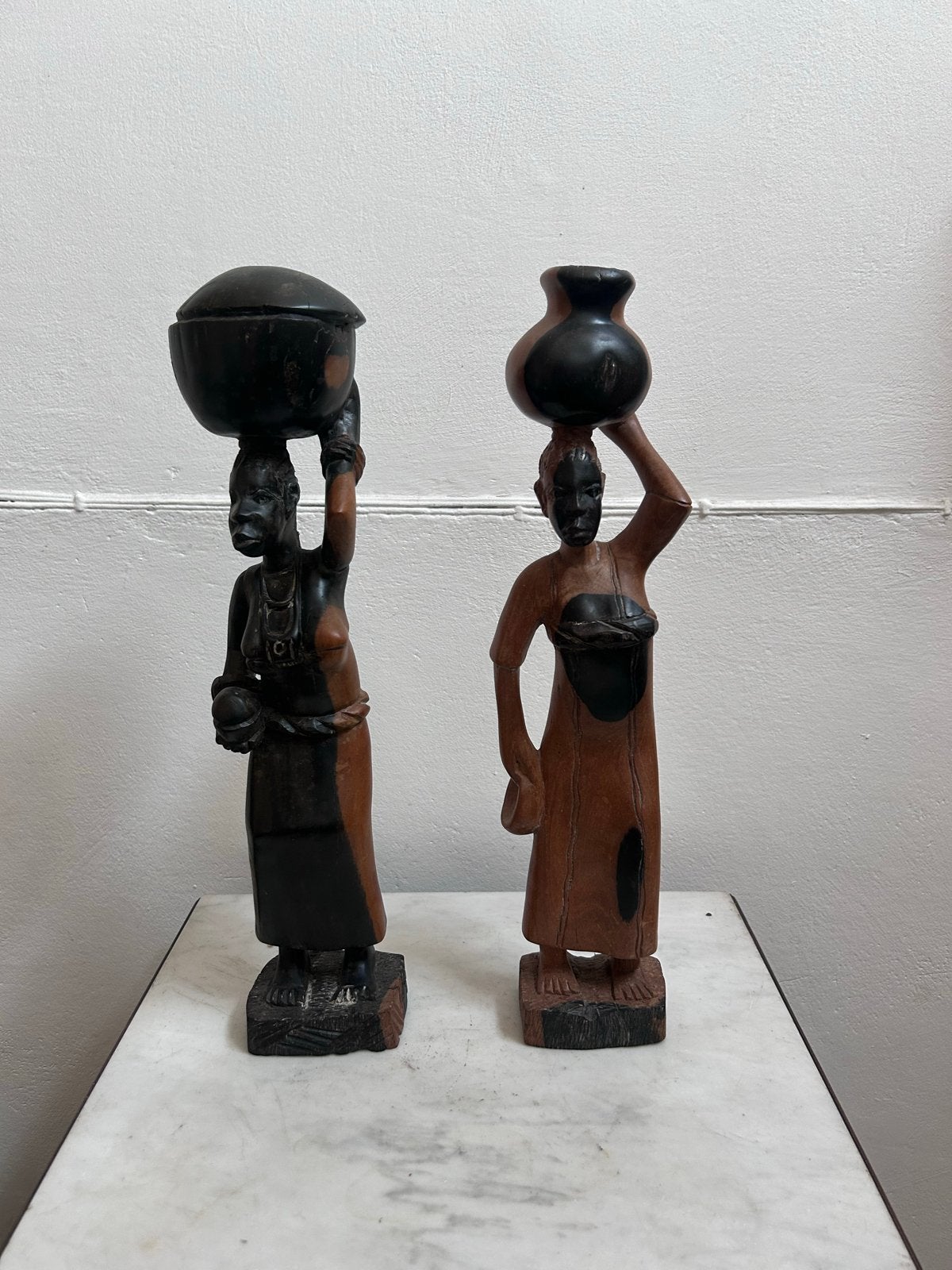 Prachtige Set van 2 Handgesneden Afrikaanse Houten Beelden /, Ophalen of Verzenden