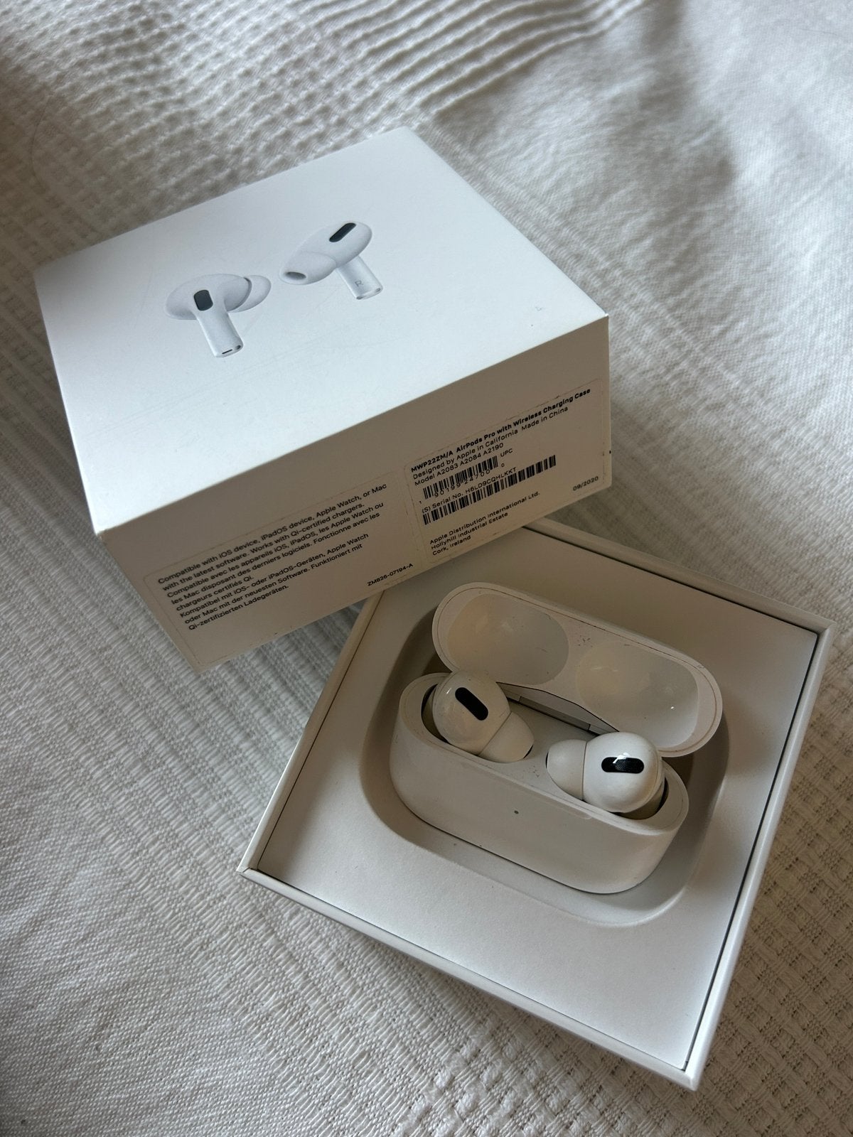 Apple AirPods Pro (1e generatie) wit, Bluetooth, Gebruikt, In gehoorgang (in-ear), Ophalen of Verzenden