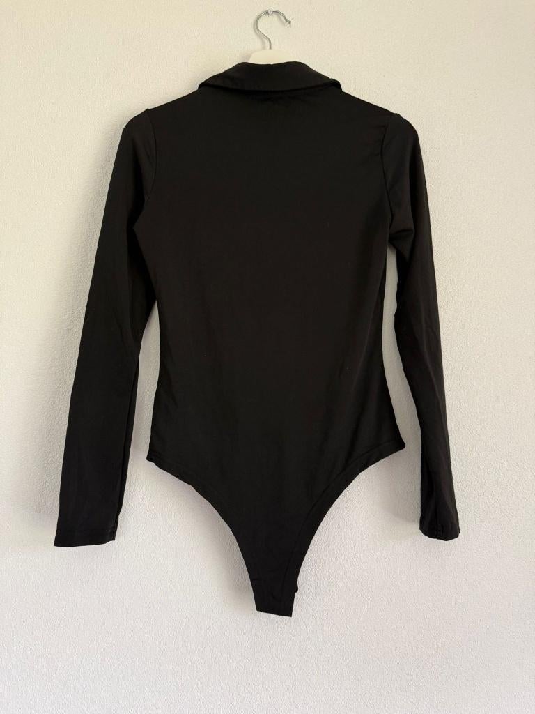 Zwarte body met drukknoopjes, Kleding | Dames, Zwart, Maat 42/44 (L), Ophalen of Verzenden, Zo goed als nieuw