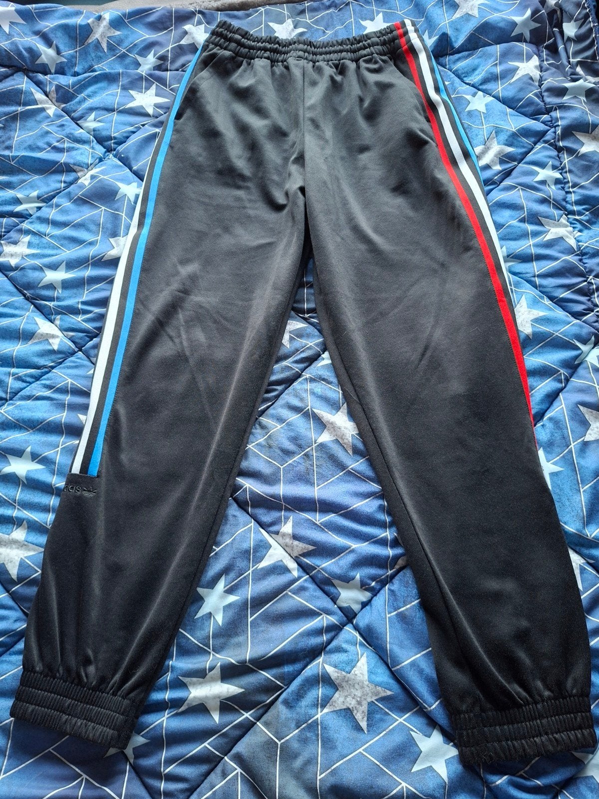 Adidas Primeblue Trainingsbroek Maat M Nieuwstaat, Kleding | Dames, Sportkleding, Zo goed als nieuw, Maat 38/40 (M), Zwart, Ophalen of Verzenden