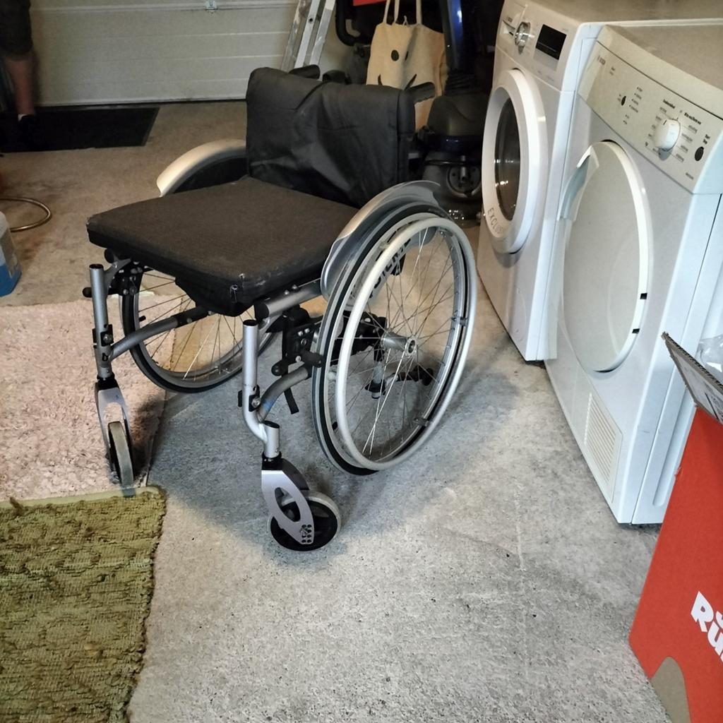 Qwiqie sport rolstoel, Ophalen of Verzenden, Gebruikt, Duwrolstoel