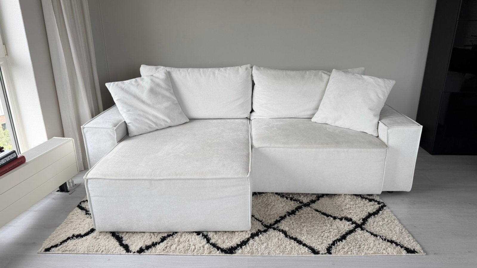 Hoekbank (slaapbank) met opbergruimte wit/beige 78x250x150cm, Ophalen, Zo goed als nieuw