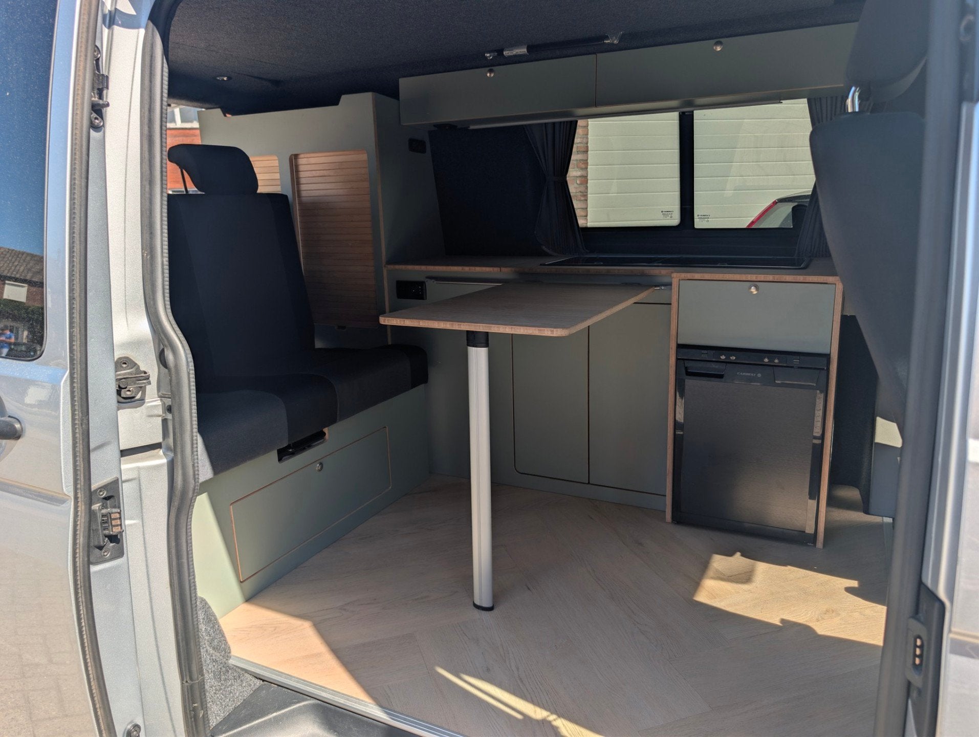 Volkswagen TRANSPORTER 6.1 Camper Hefdak Koelkast, Caravans en Kamperen, Automaat, Buscamper of Camperbus, Volkswagen, Bedrijf