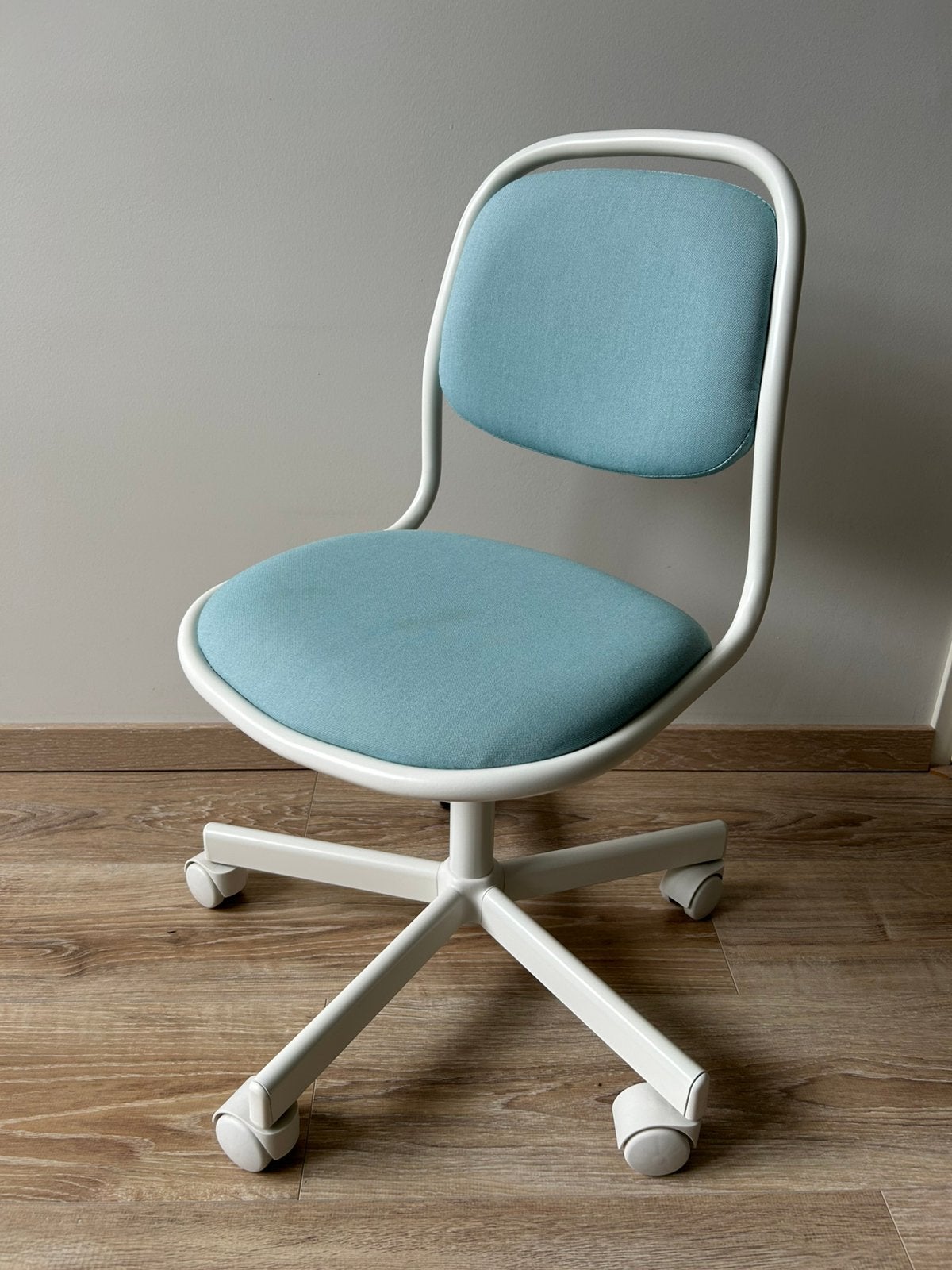 IKEA ORFJALL kinderbureaustoel wit/lichtblauw, Ophalen, Gebruikt, Blauw, Bureaustoel