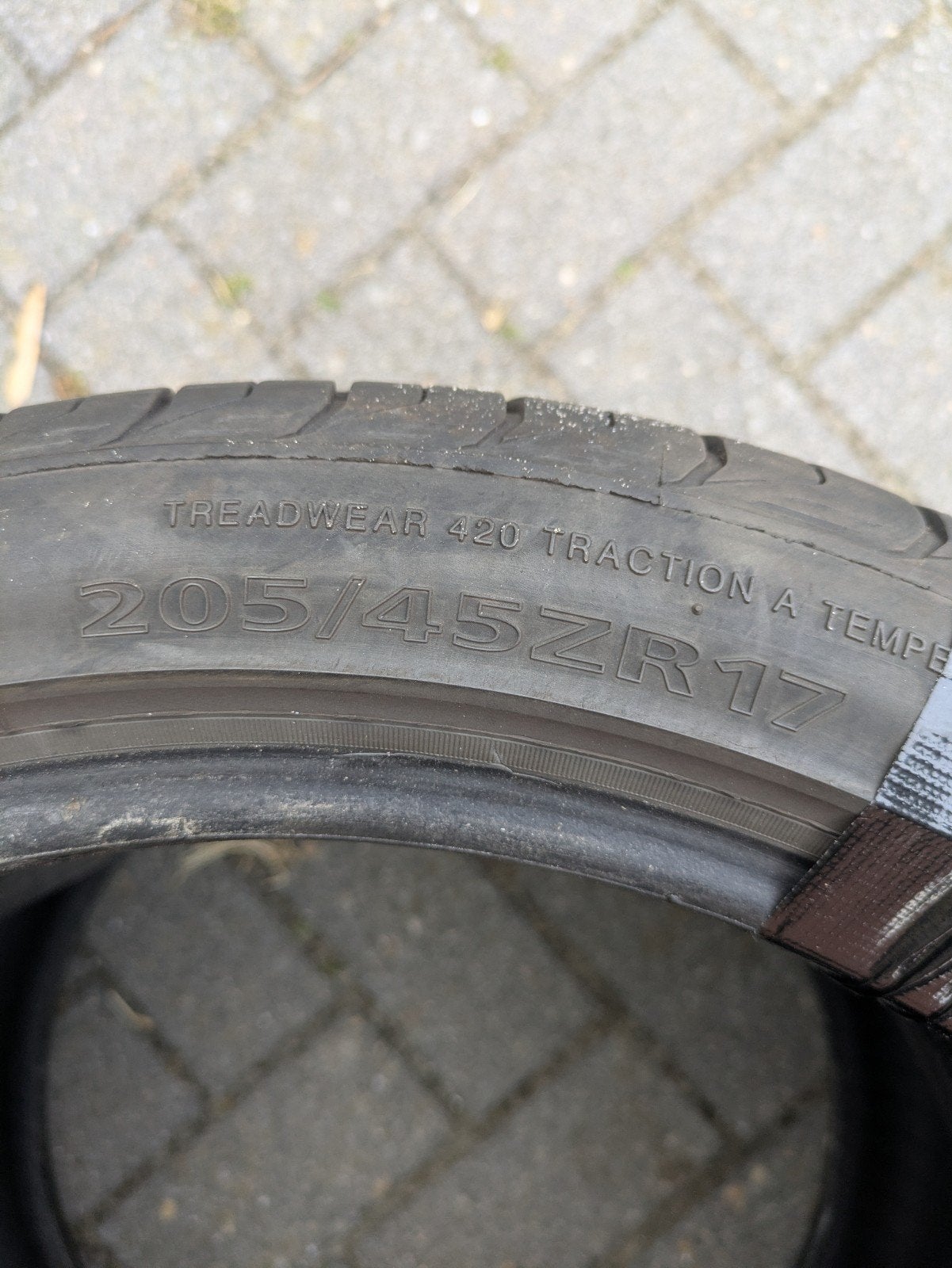 2   Delinte Zomerband 205/45ZR17 - Goede Staat, Auto-onderdelen, Ophalen of Verzenden, Gebruikt