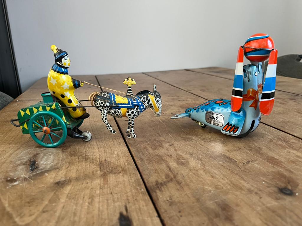 2 opwindfiguurtjes, Antiek en Kunst, Ophalen