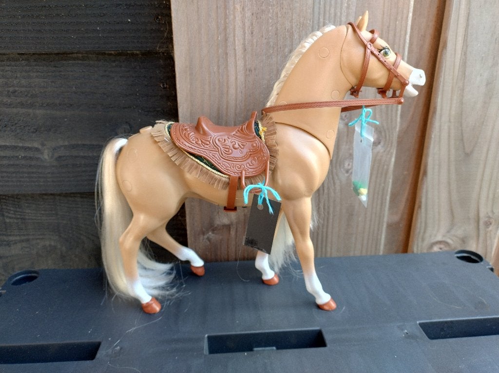 Eating Fun Daisy paard Barbie Mattel, Ophalen of Verzenden, Zo goed als nieuw, Pop