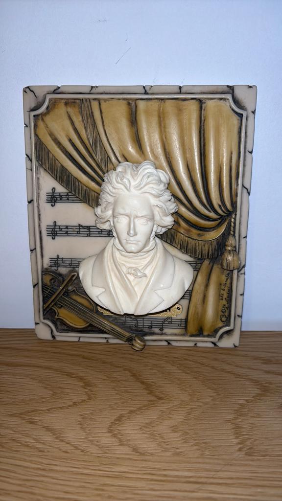 Beethoven Buste Reliëf - Klassieke Muziek Decoratie, Ophalen of Verzenden, Zo goed als nieuw, Mens