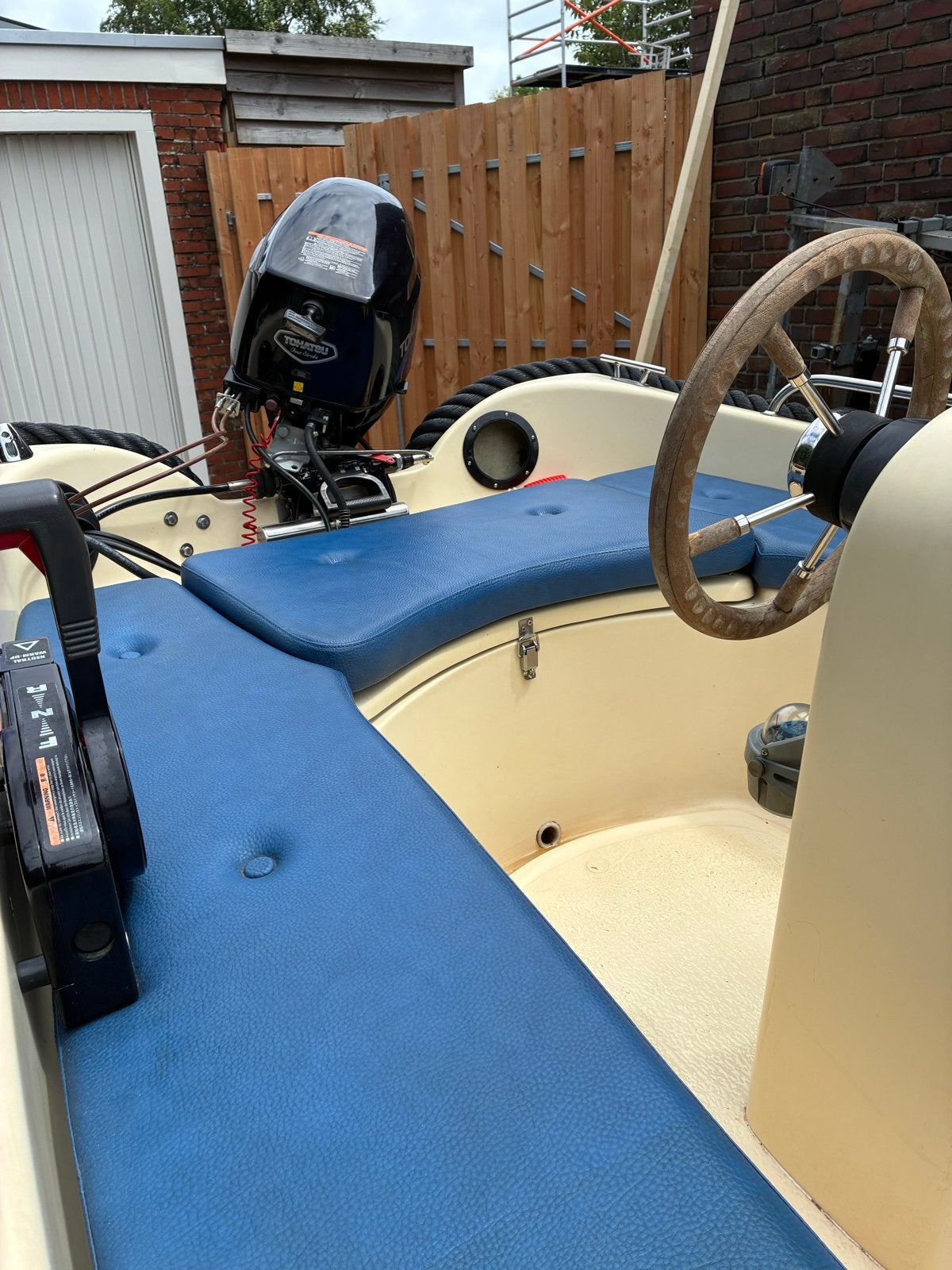 Nette Sloep met Tohatsu Buitenboordmotor en Trailer, Benzine, Overige merken, Gebruikt, Afdekzeil
