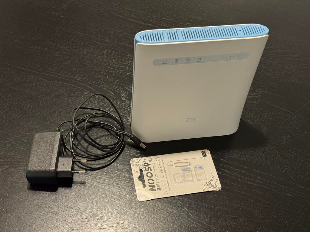 ZTE MF286D 4G+ LTE CAT12 wifi router, Computers en Software, Routers en Modems, Ophalen of Verzenden, Gebruikt, Router met modem