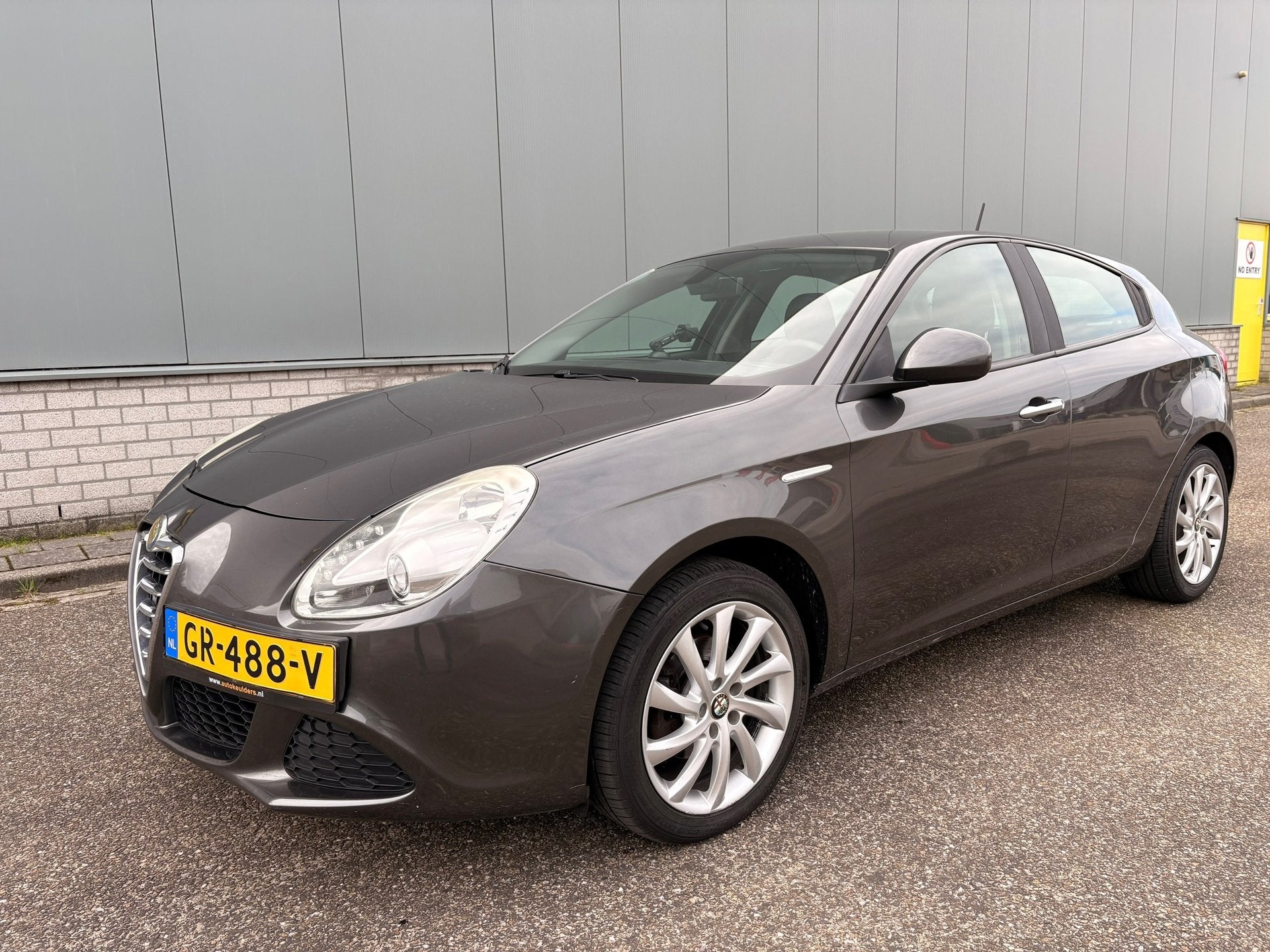 Alfa Romeo Giulietta 1.6 JTDm Progression, Auto's, Voorwielaandrijving, Stof, Gebruikt, Zwart