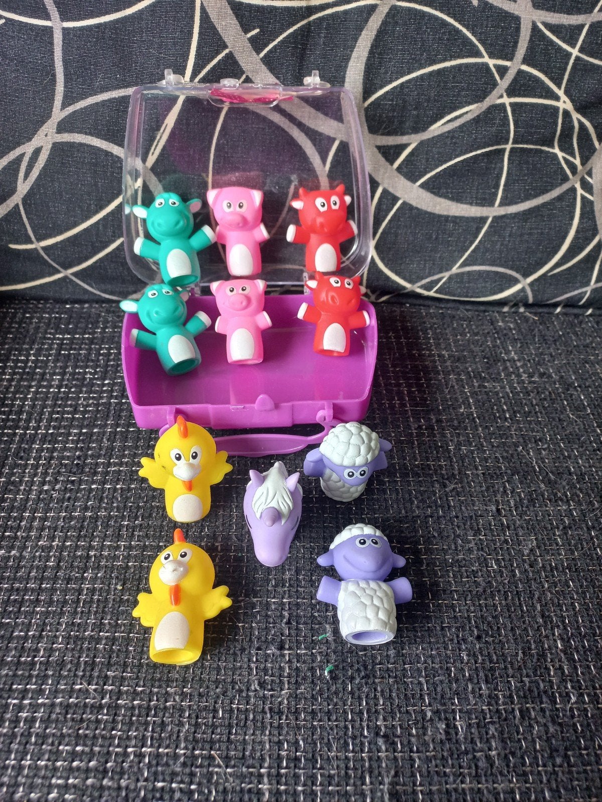 Vingerpoppetjes, Ophalen of Verzenden
