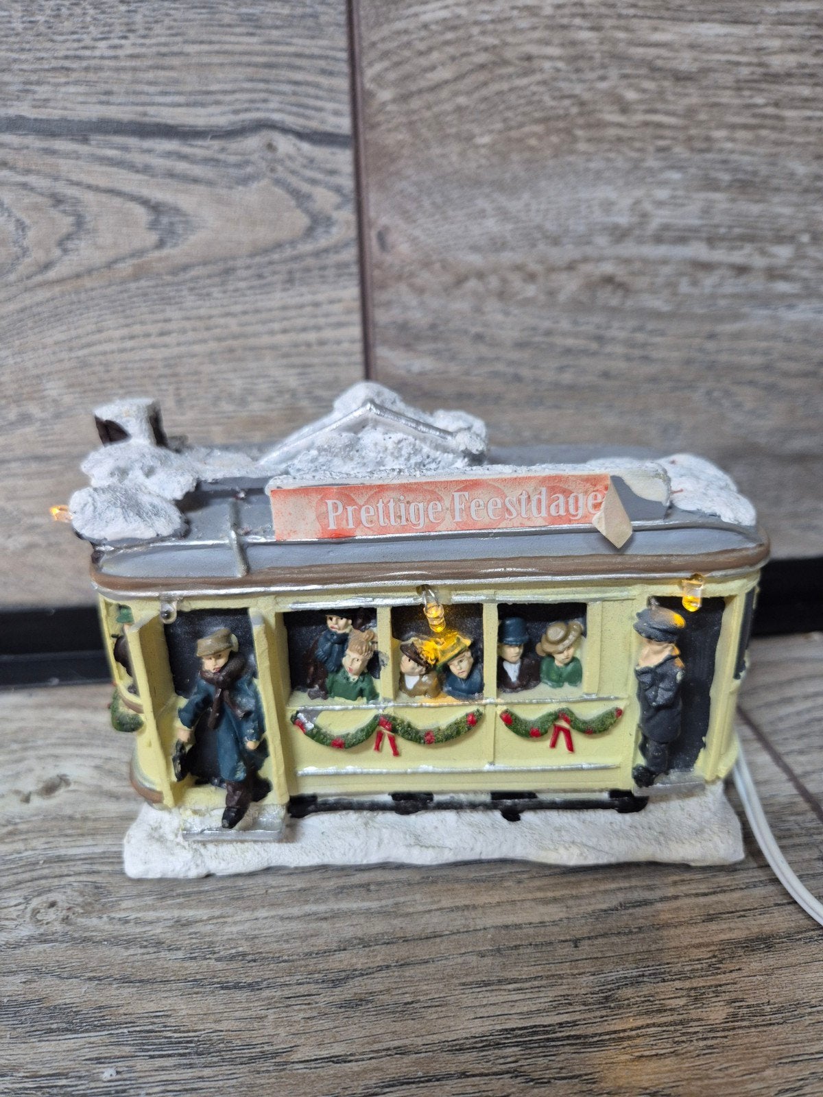 typische hollands tram verlicht kerstdorp kersthuisjes, Ophalen of Verzenden, Zo goed als nieuw