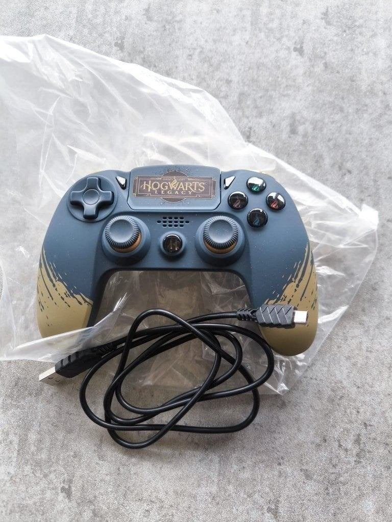 Hogwarts Legacy Wireless Controller – Landscape PS4, Ophalen of Verzenden, Nieuw, Controller