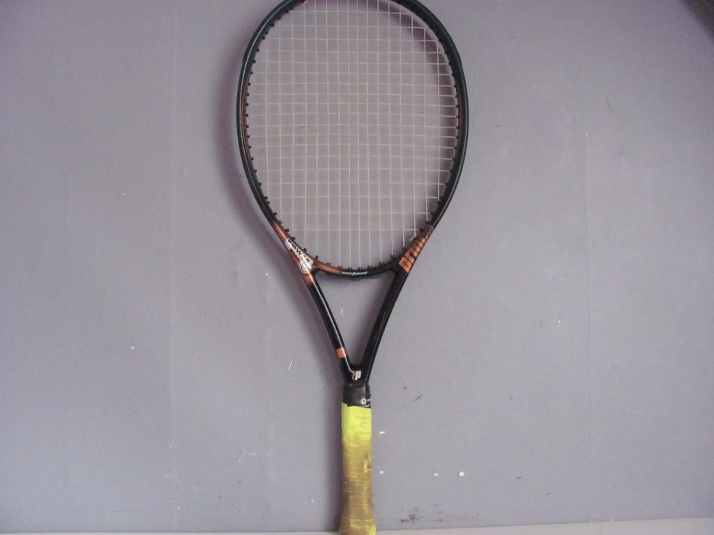tennisracket van Prince the power Quest, Sport en Fitness, Tennis, Prince, Ophalen of Verzenden, Zo goed als nieuw, Racket