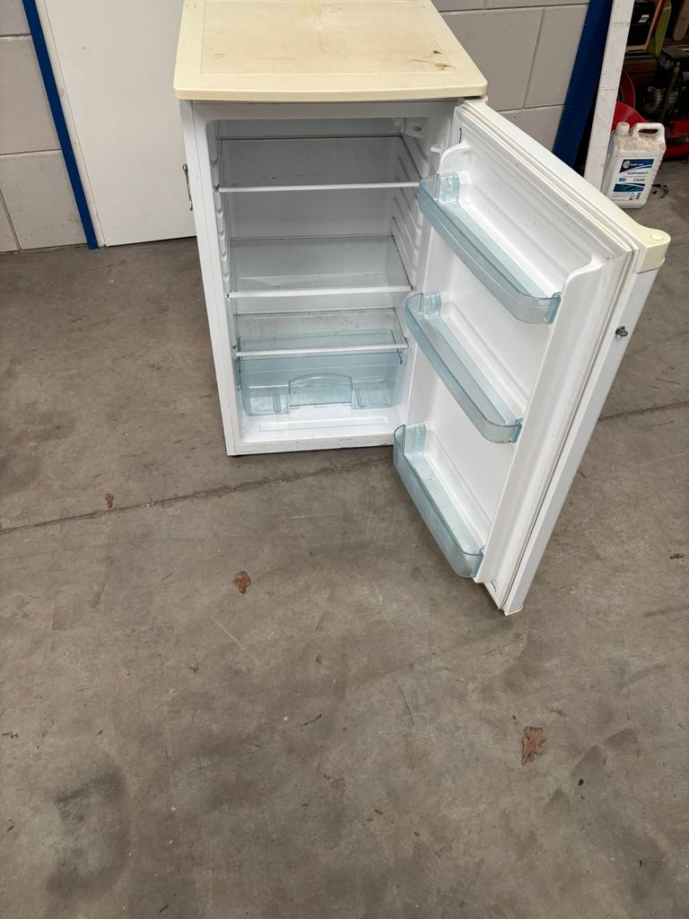 Koelkast tafelmodel, 75 tot 100 liter, Energieklasse A of zuiniger, 45 tot 60 cm, Ophalen