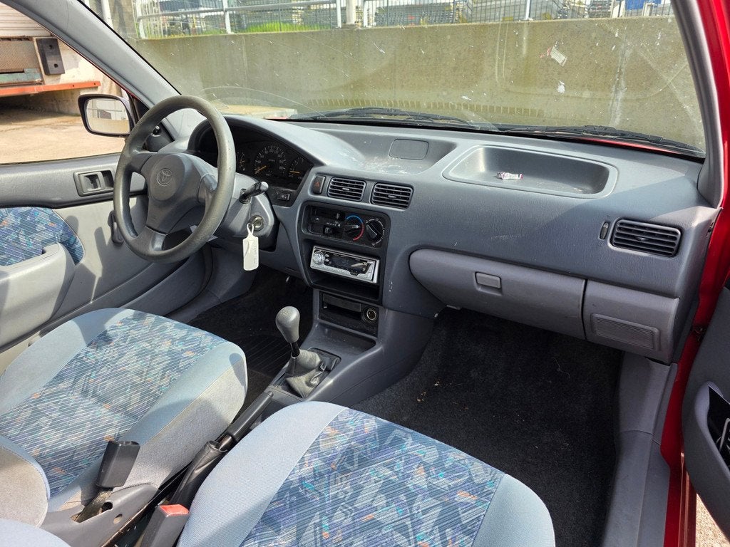 Toyota Starlet 1.3-16V XLi goed onderhouden, Auto's, Gebruikt, 4 cilinders, Starlet, 400 kg