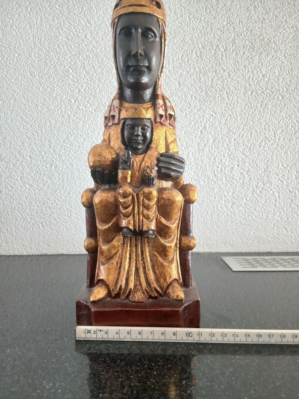 Antiek houten beeld: Zwarte Madonna met kind, Ophalen of Verzenden, Hout