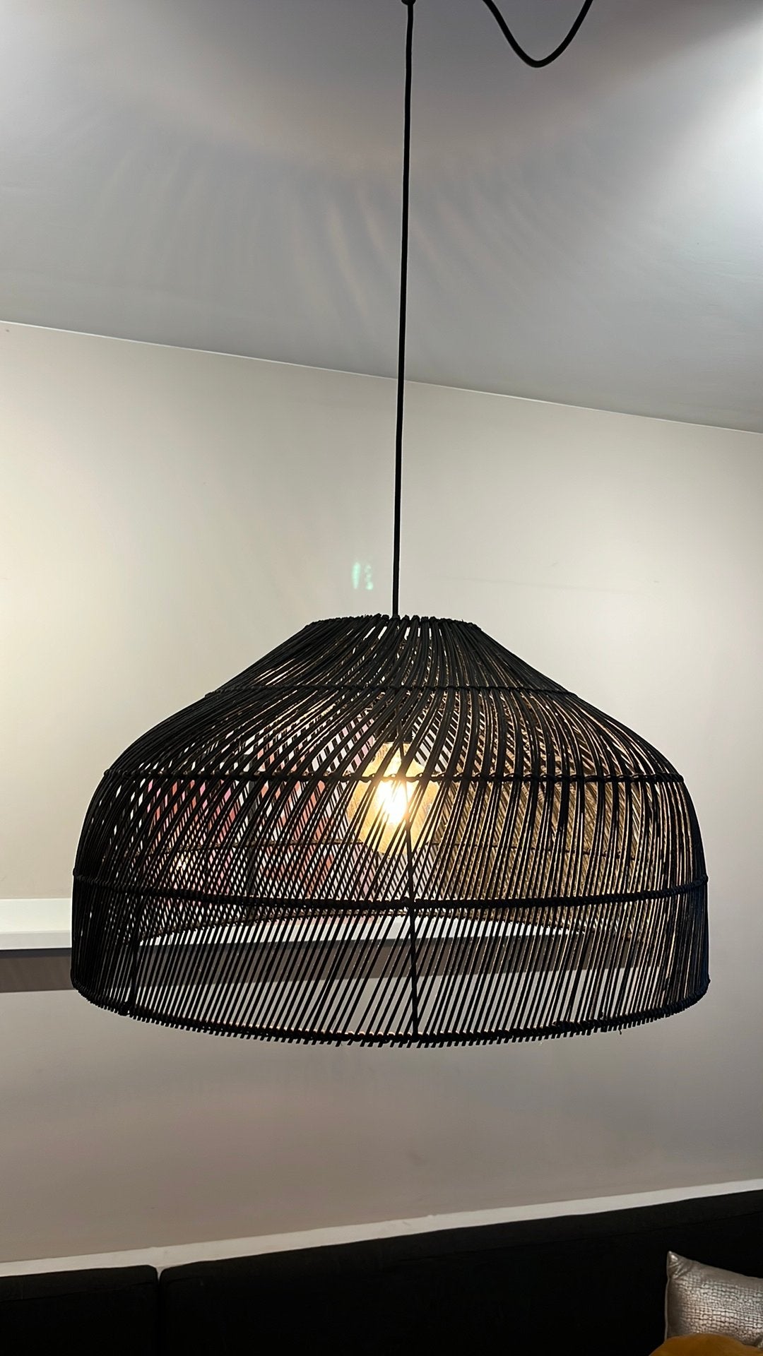 Rotan lamp zwart, Ophalen, Zo goed als nieuw