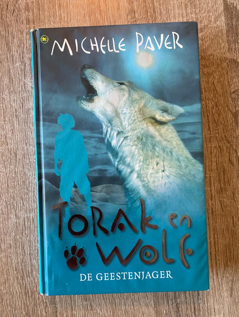 Michelle Paver - Torak en wolf de geestenjager, Boeken, Ophalen of Verzenden, Zo goed als nieuw, Michelle Paver