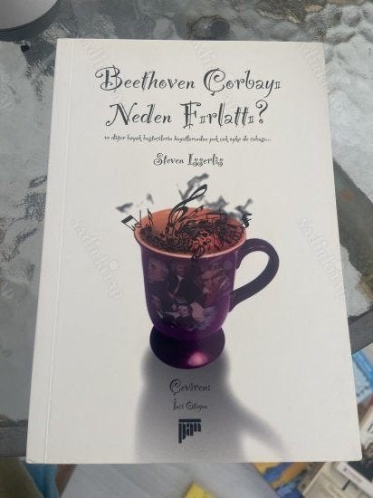 Turkse boeken Muziekboeken (Türkçe), Boeken, Ophalen of Verzenden, Zo goed als nieuw, Artiest