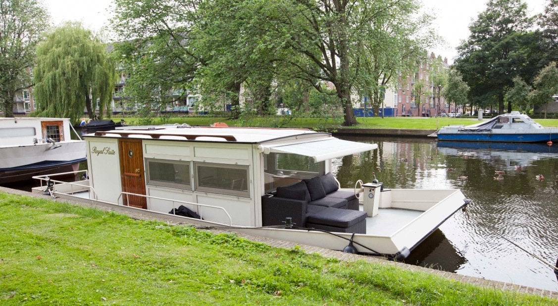 Te koop: leuke woon-/recreatiehouseboat in Amsterdam!, Watersport en Boten, Platbodems, Ophalen, Gebruikt, Staal, 15 pk